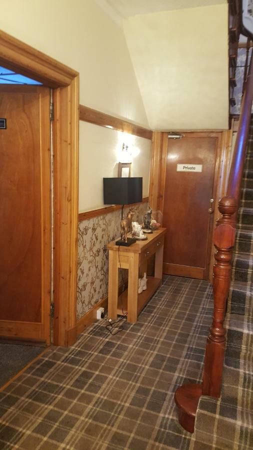 Ivanhoe Guest House Inverness Exteriör bild